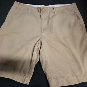 GAP Men's Flat Front Khaki Shorts Size 34